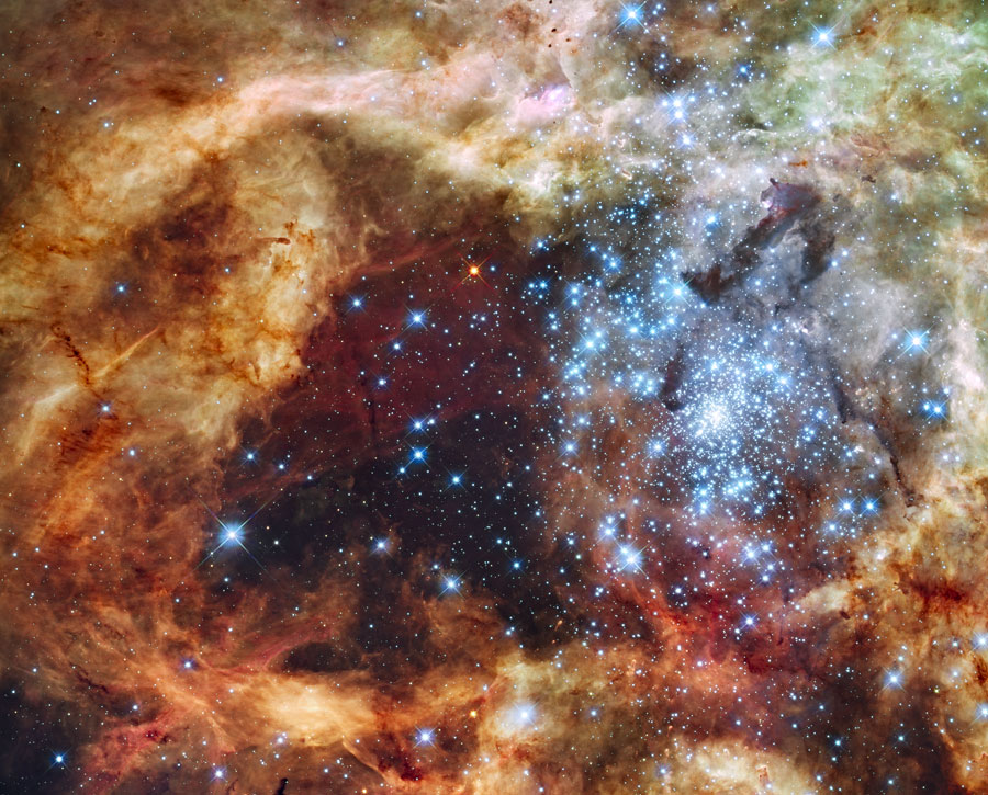 Massive Stars Of 30 Doradus