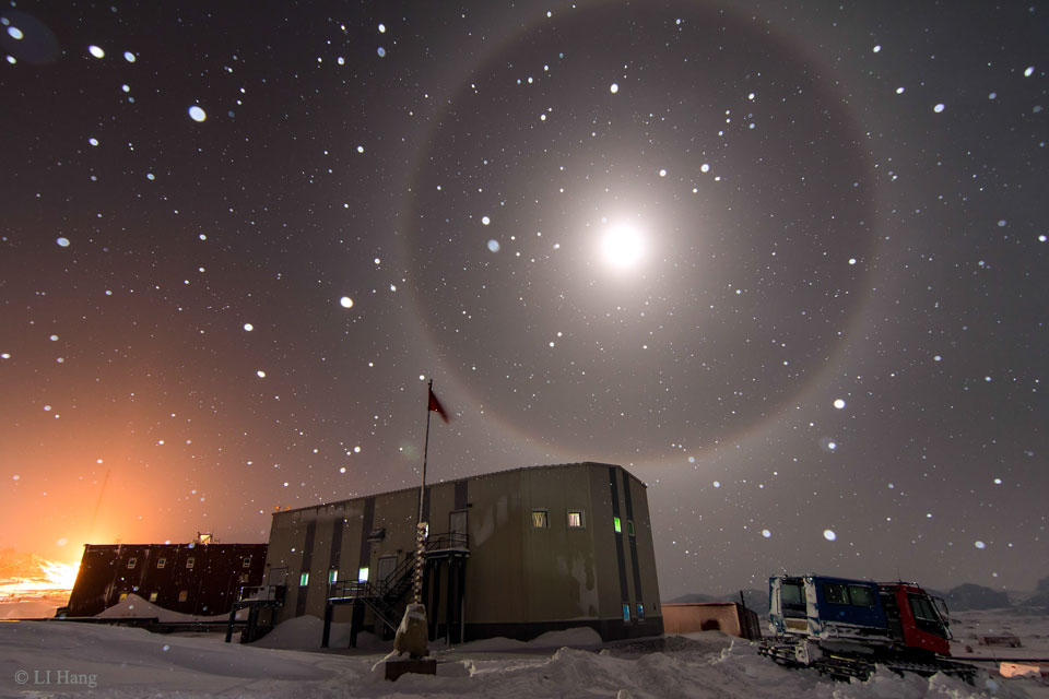 A Blue Moon Halo over Antarctica