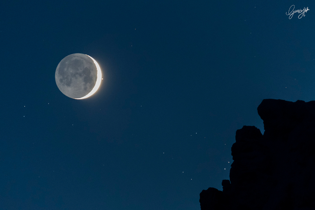 The Bull's Eye and the Young Moon