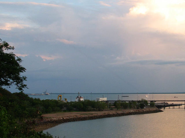 A Strange Streak Imaged in Australia